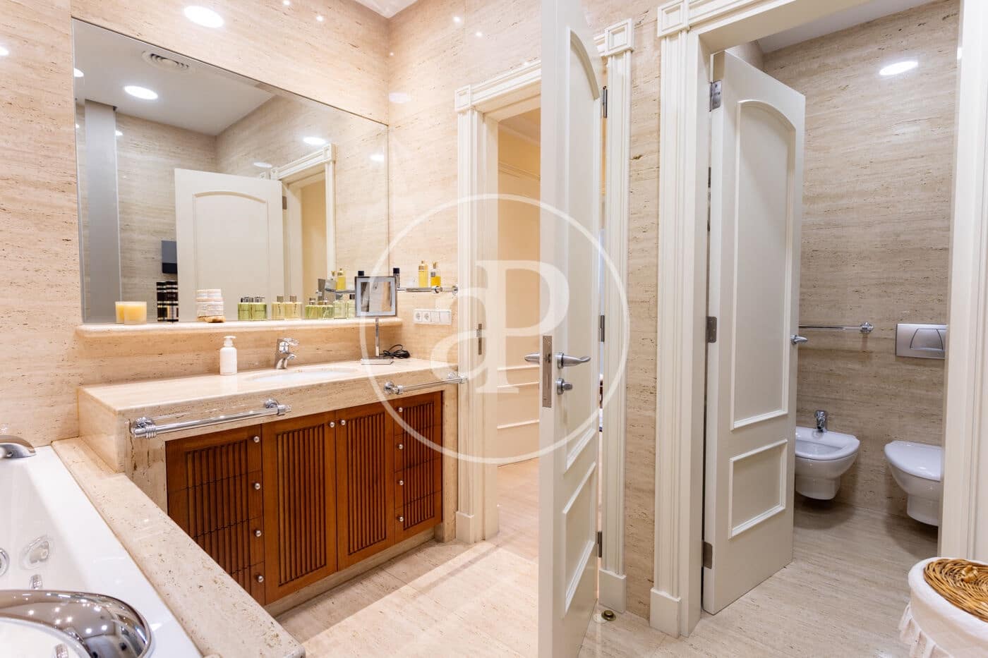 3 bedroom Apartment for rent in Barcelona city with garage - € 7,835 (Ref: 10011485)