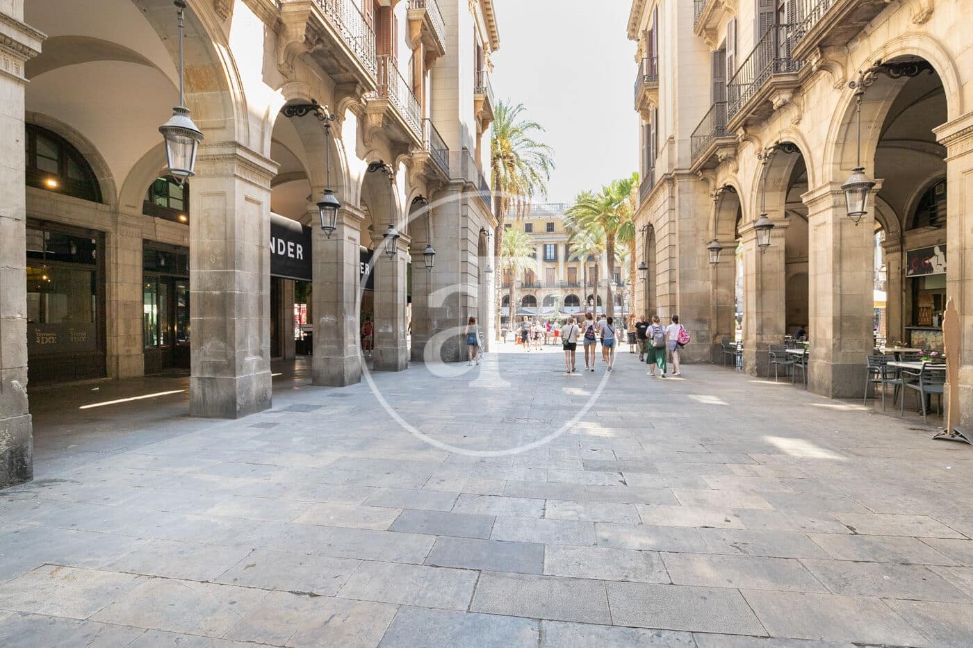 Apartamento de 2 habitaciones en Barcelona ciudad en alquiler - 2.990 € (Ref: 10011488)