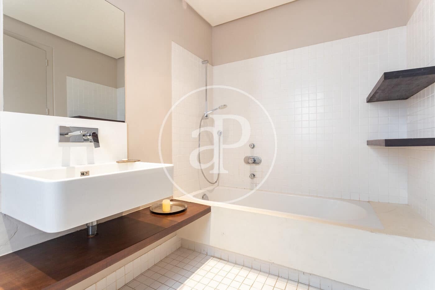 2 Zimmer Apartment zu vermieten in Barcelona Stadt - 6.500 € (Ref: 10013364)