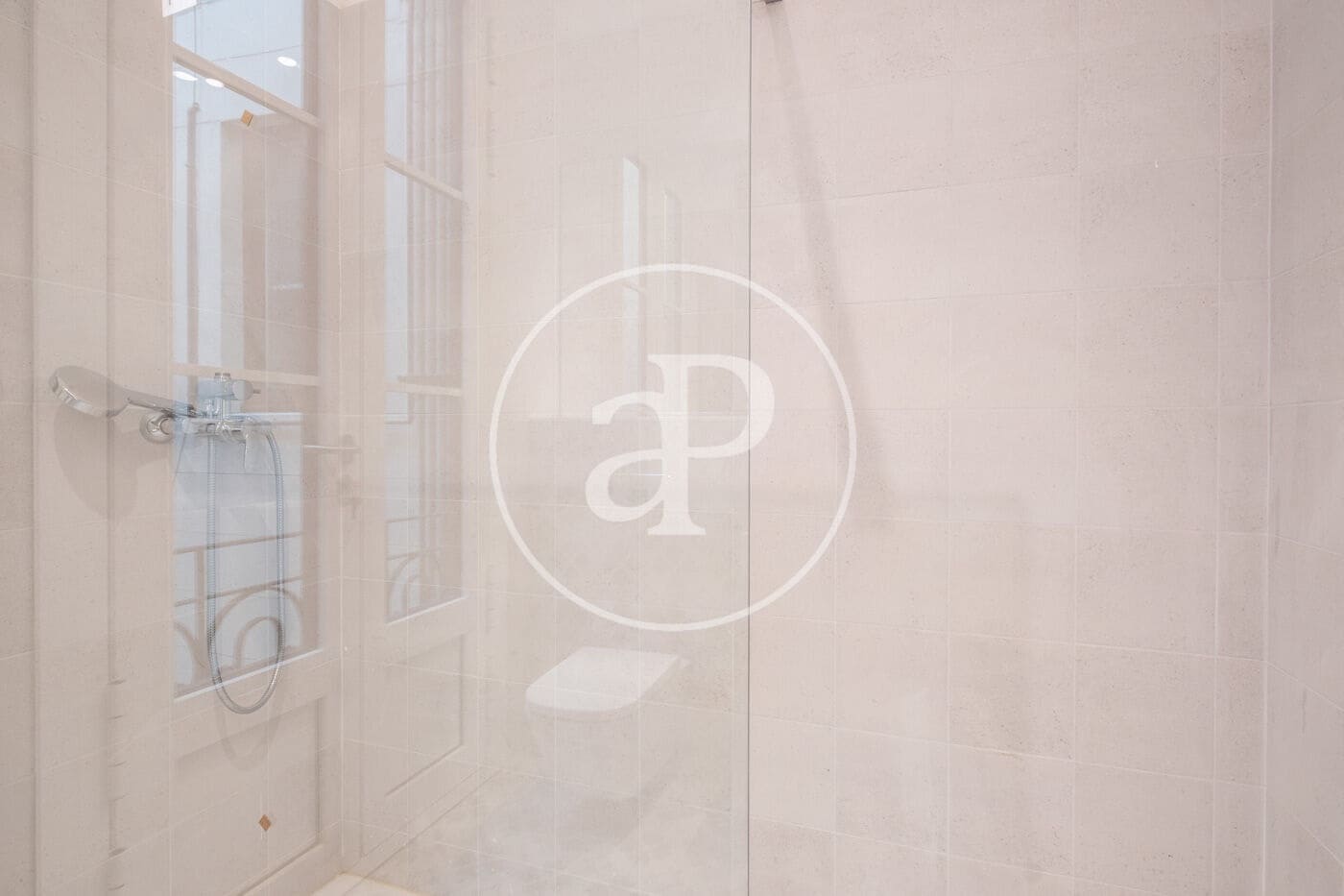 3 Zimmer Apartment zu vermieten in Barcelona Stadt - 3.076 € (Ref: 10013365)