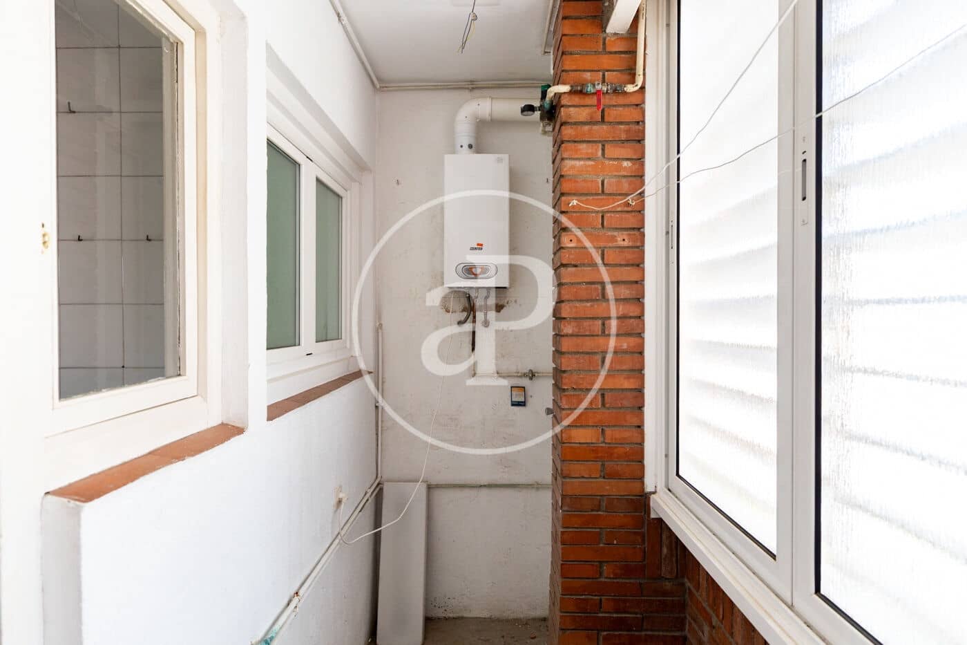 3 bedroom Apartment for sale in Sant Just Desvern with garage - € 365,000 (Ref: 10017543)