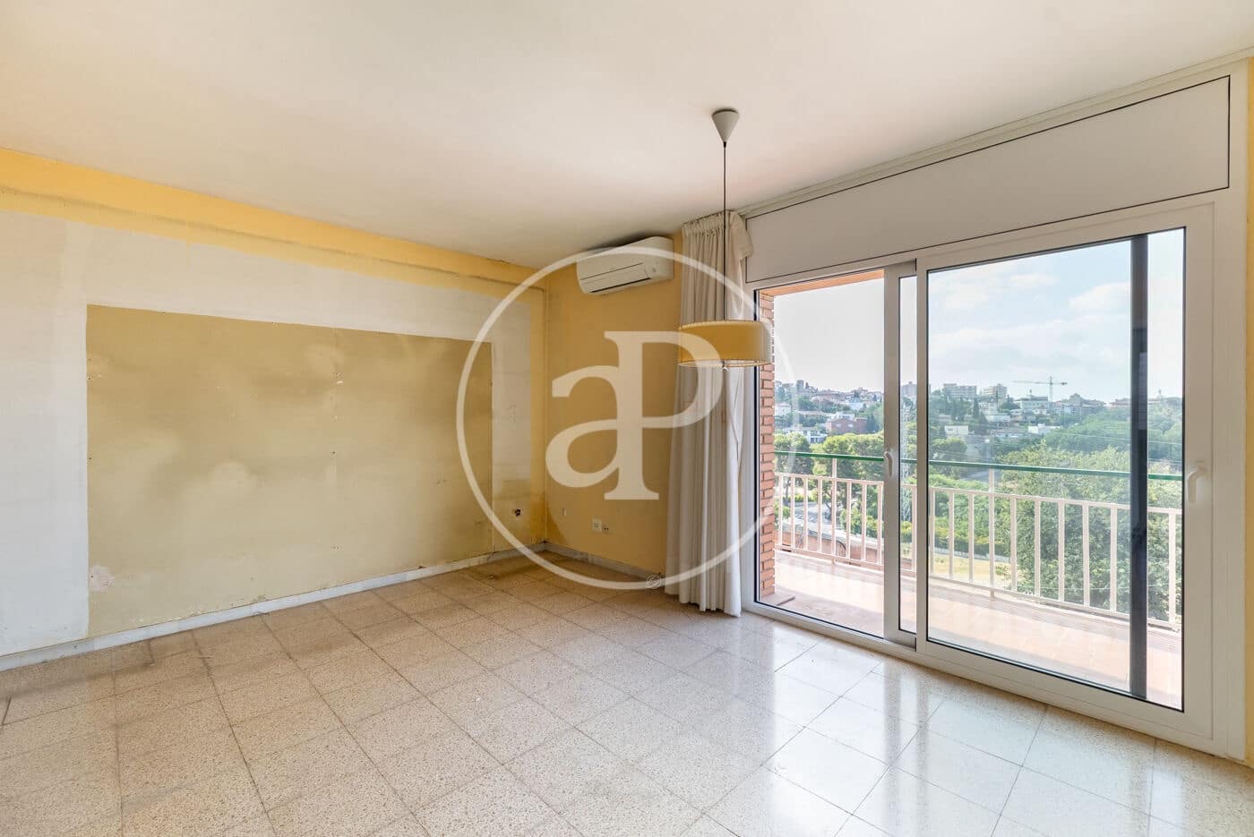 3 bedroom Apartment for sale in Sant Just Desvern with garage - € 365,000 (Ref: 10017543)