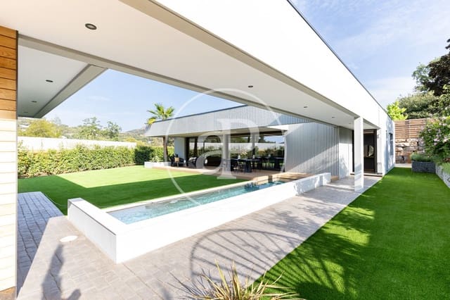 5 bedroom Villa for sale in Matadepera with pool garage - € 1,585,000 (Ref: 10024169)