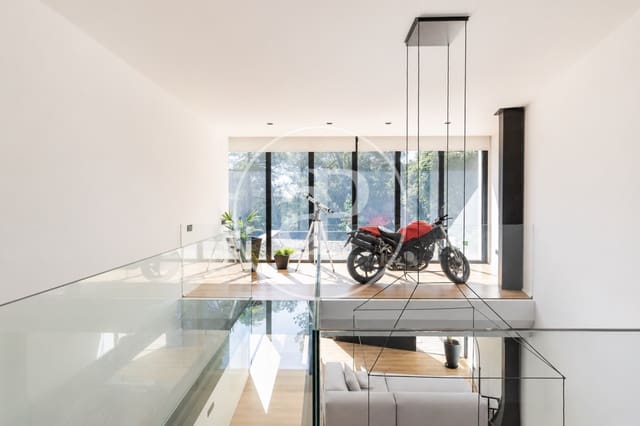 4 bedroom Villa for sale in Matadepera with garage - € 1,090,000 (Ref: 10032078)