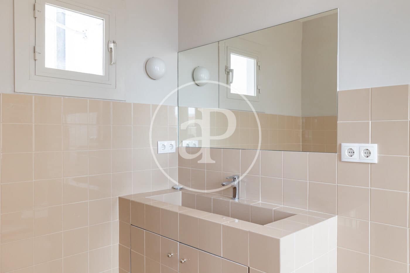 Apartamento de 2 habitaciones en Barcelona ciudad en venta - 980.000 € (Ref: 10033983)