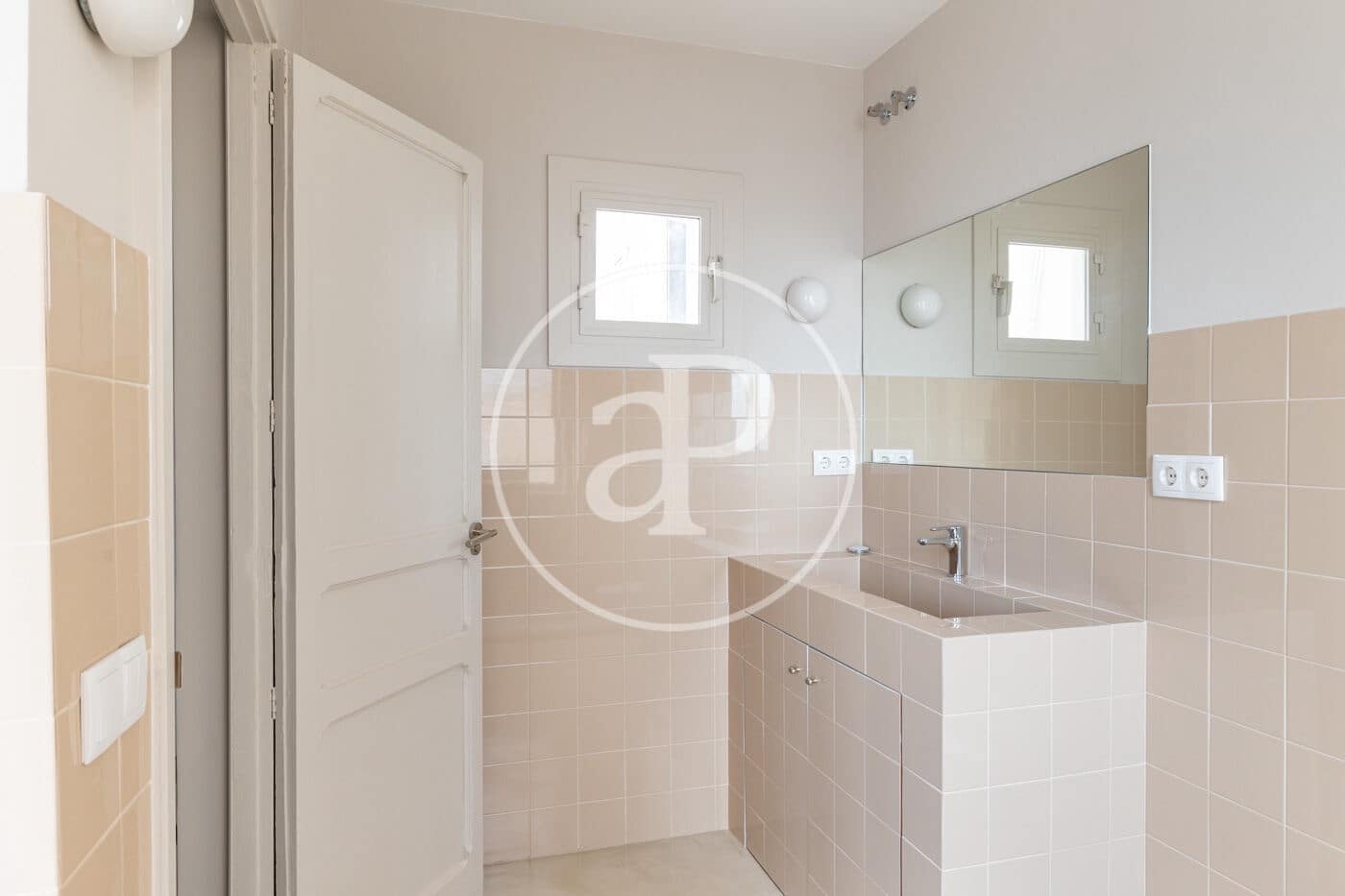 Apartamento de 2 habitaciones en Barcelona ciudad en venta - 980.000 € (Ref: 10033983)