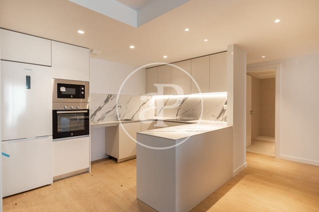 Apartamento de 3 habitaciones en Viladecans en alquiler - 2.100 € (Ref: 10033984)