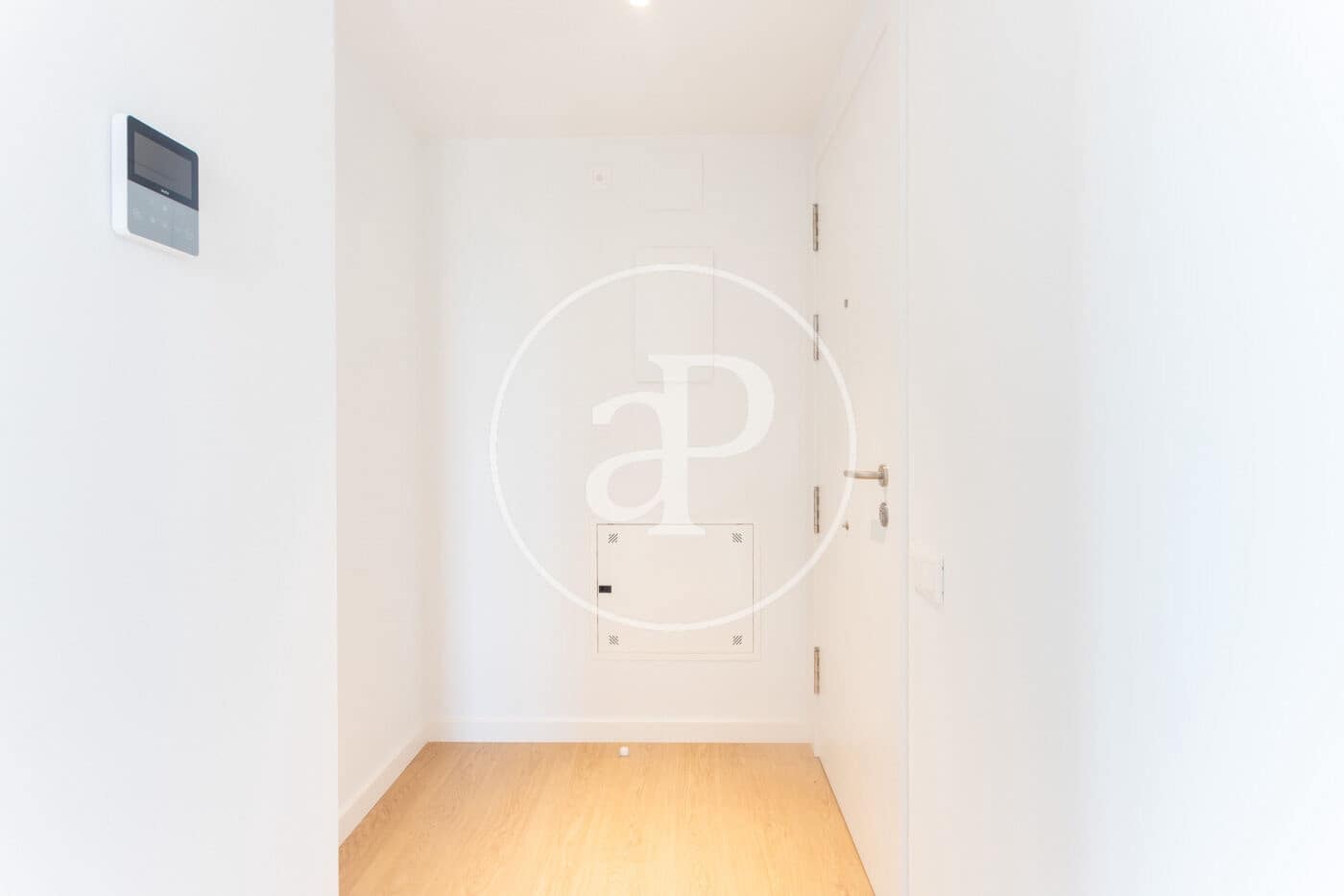 Apartamento de 2 habitaciones en Viladecans en alquiler con garaje - 1.900 € (Ref: 10033985)