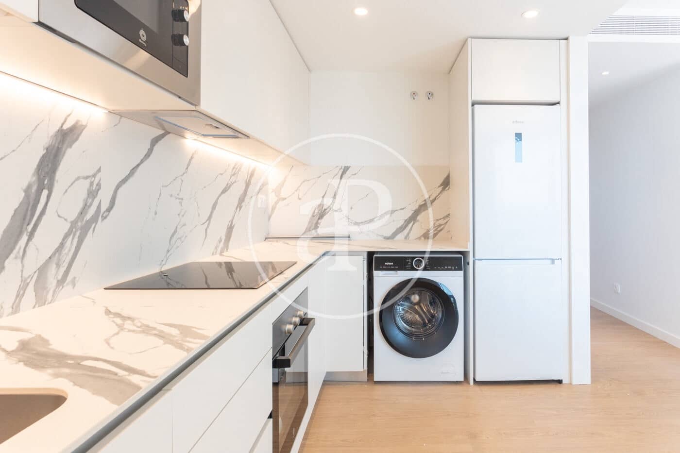 Apartamento de 2 habitaciones en Viladecans en alquiler con garaje - 1.900 € (Ref: 10033985)