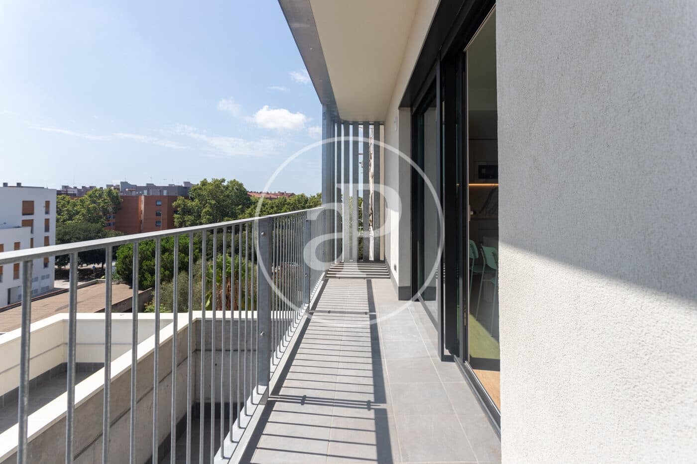 Apartamento de 2 habitaciones en Viladecans en alquiler con garaje - 1.900 € (Ref: 10033985)