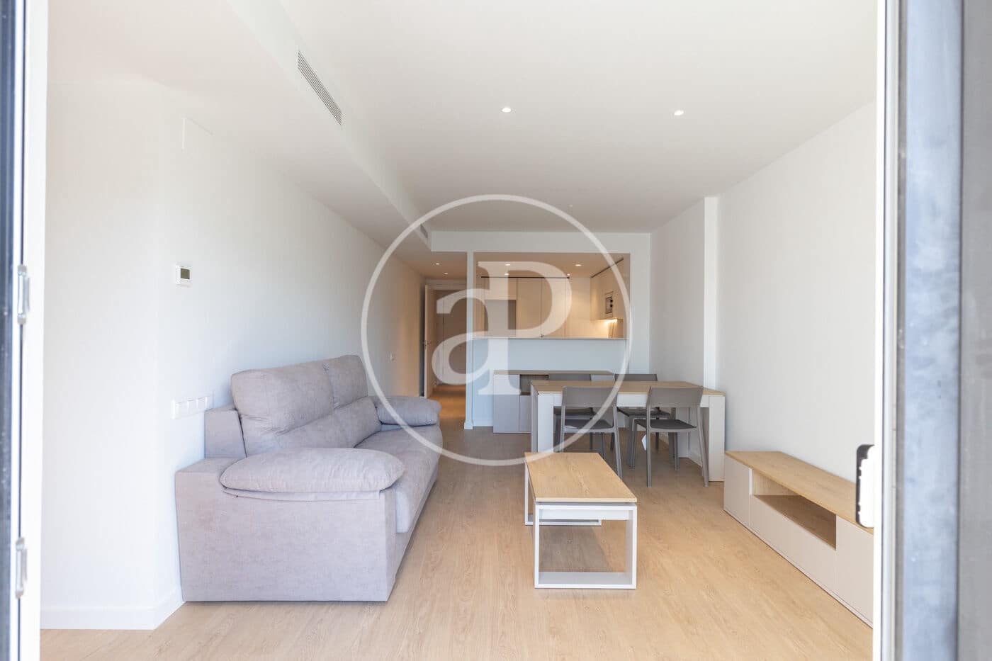 Apartamento de 3 habitaciones en Viladecans en alquiler - 2.000 € (Ref: 10033986)