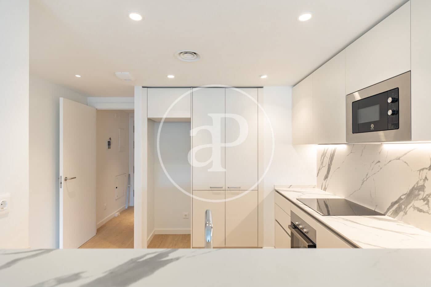 Apartamento de 3 habitaciones en Viladecans en alquiler - 2.000 € (Ref: 10033986)