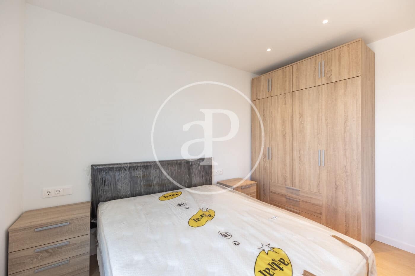 Apartamento de 3 habitaciones en Viladecans en alquiler - 2.000 € (Ref: 10033986)