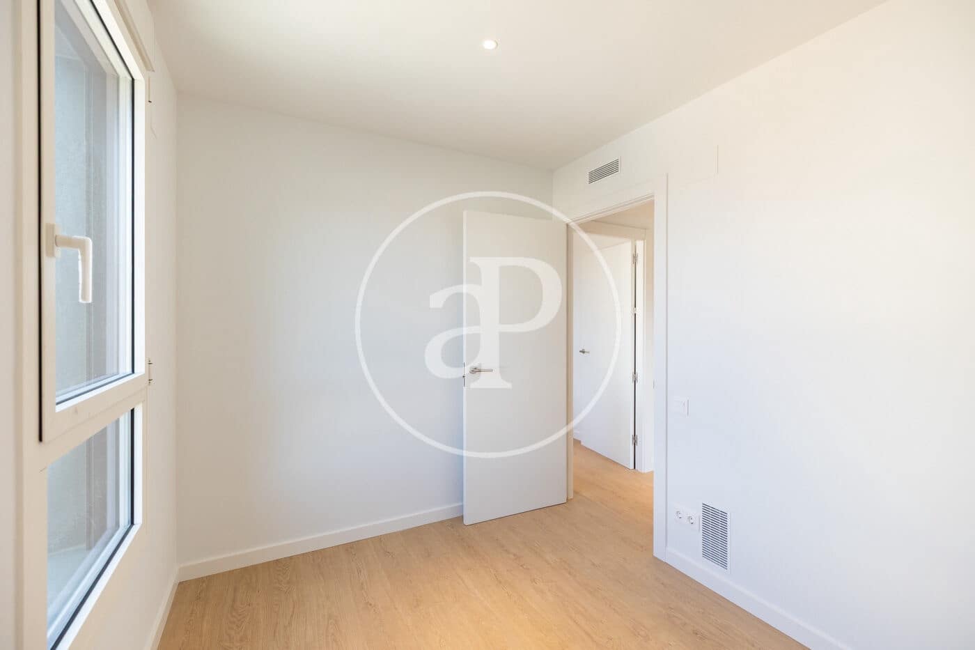 Apartamento de 3 habitaciones en Viladecans en alquiler - 2.000 € (Ref: 10033986)