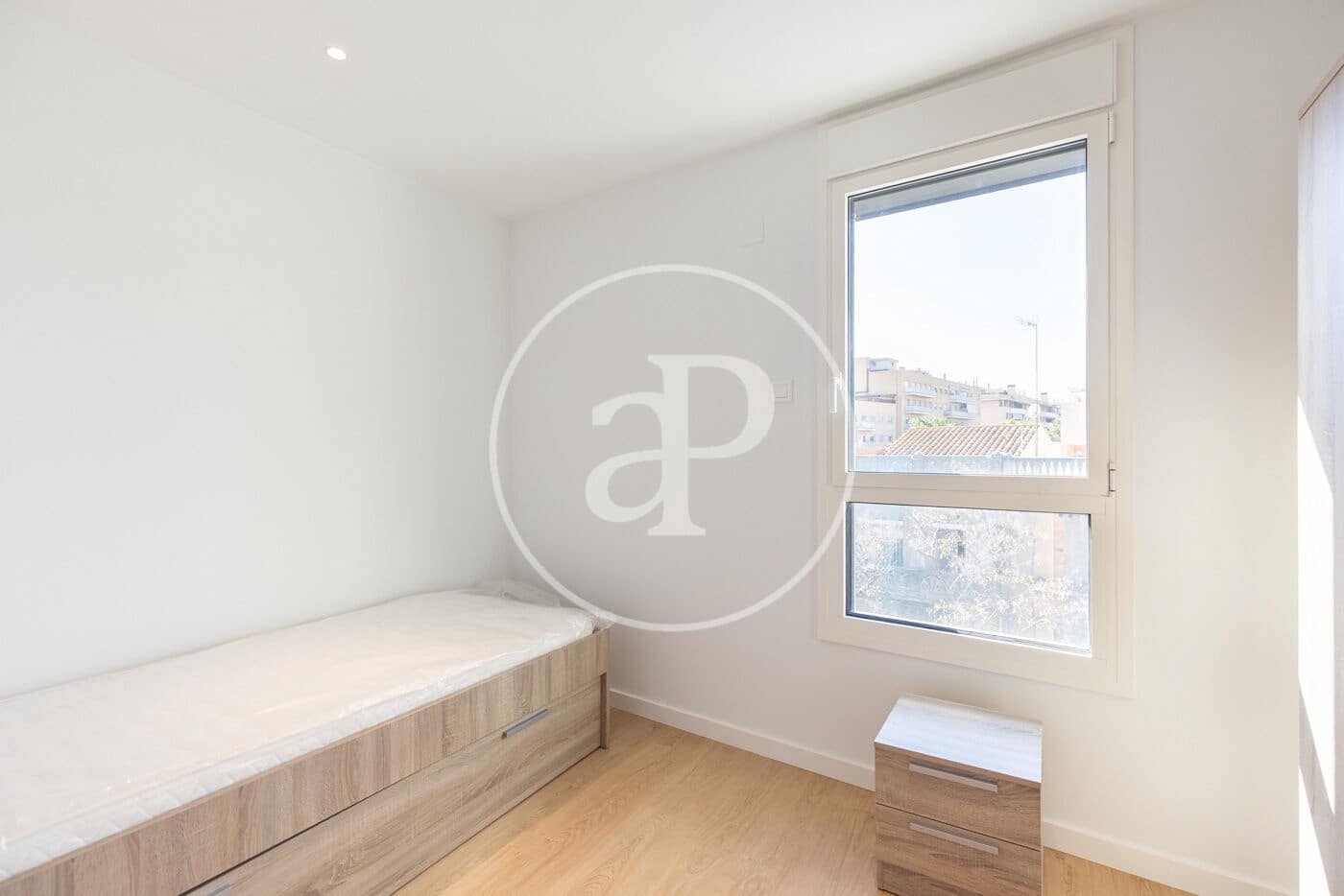Apartamento de 3 habitaciones en Viladecans en alquiler - 2.000 € (Ref: 10033986)