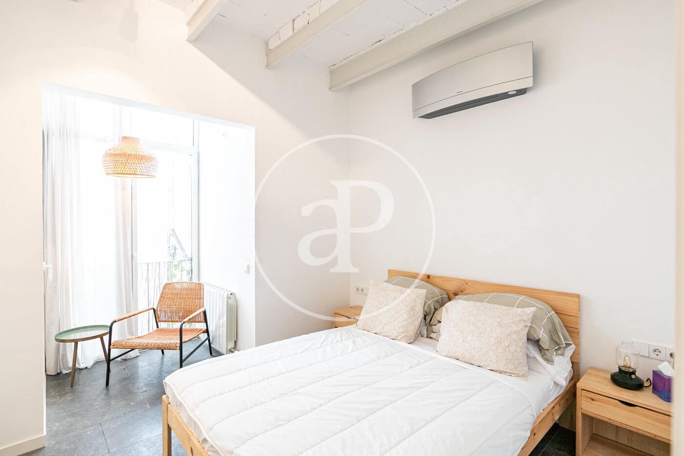 Appartement de 2 chambres à louer à Barcelone ville - 2 300 € (Ref: 10033993)