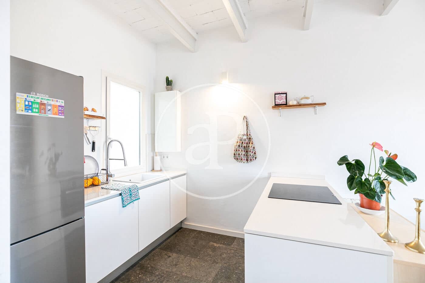 Appartement de 2 chambres à louer à Barcelone ville - 2 300 € (Ref: 10033993)