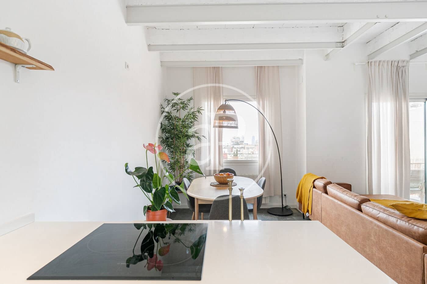 Appartement de 2 chambres à louer à Barcelone ville - 2 300 € (Ref: 10033993)