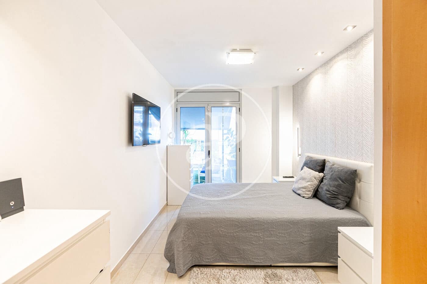 3 soverom Leilighet til leie i Badalona med svømmebasseng garasje - € 2 500 (Ref: 10041151)