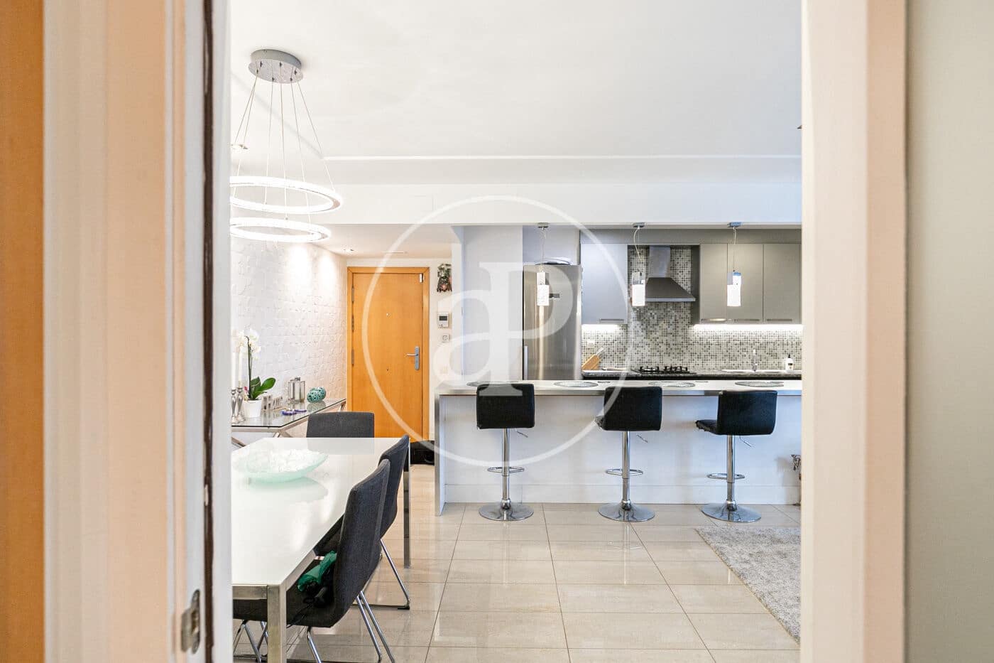 3 soverom Leilighet til leie i Badalona med svømmebasseng garasje - € 2 500 (Ref: 10041151)