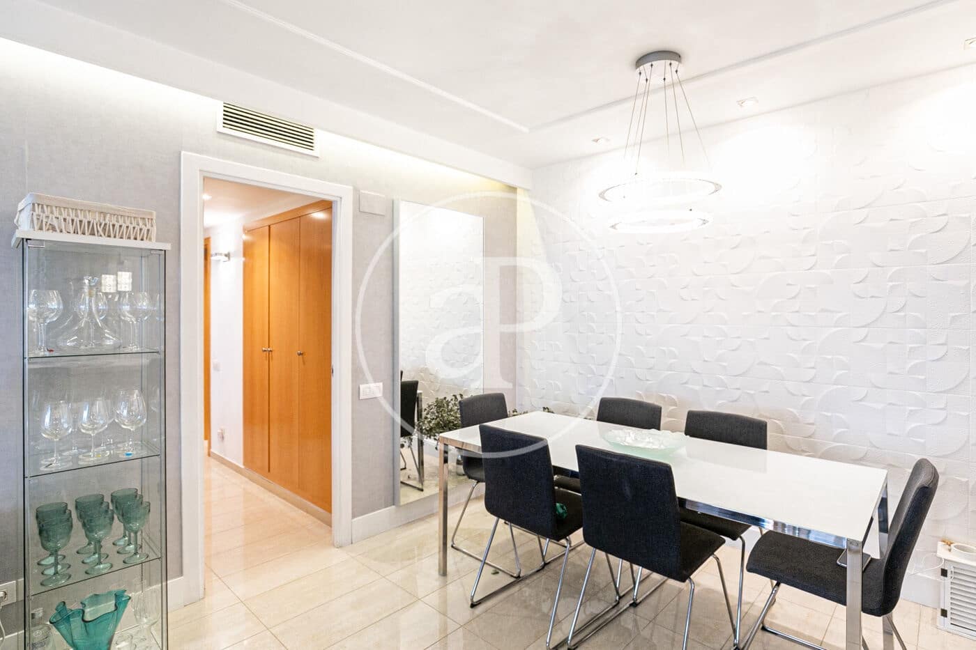3 soverom Leilighet til leie i Badalona med svømmebasseng garasje - € 2 500 (Ref: 10041151)