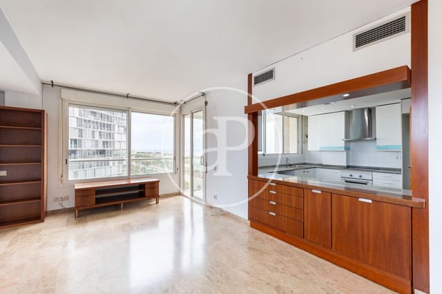3 chambre Appartement à vendre à Diagonal Mar i El Front Marítim del Poblenou, Barcelone ville avec garage - 800 000 € (Ref: 10041152)