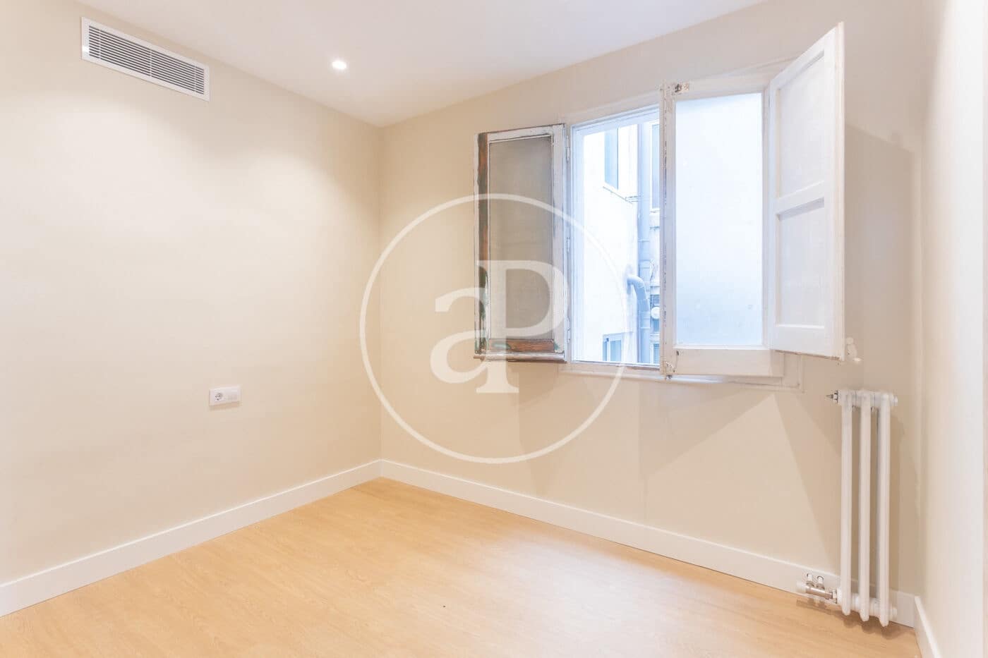 4 sypialnia Apartament do wynajęcia w Miasto Barcelona - 3 700 € (Ref: 10041154)