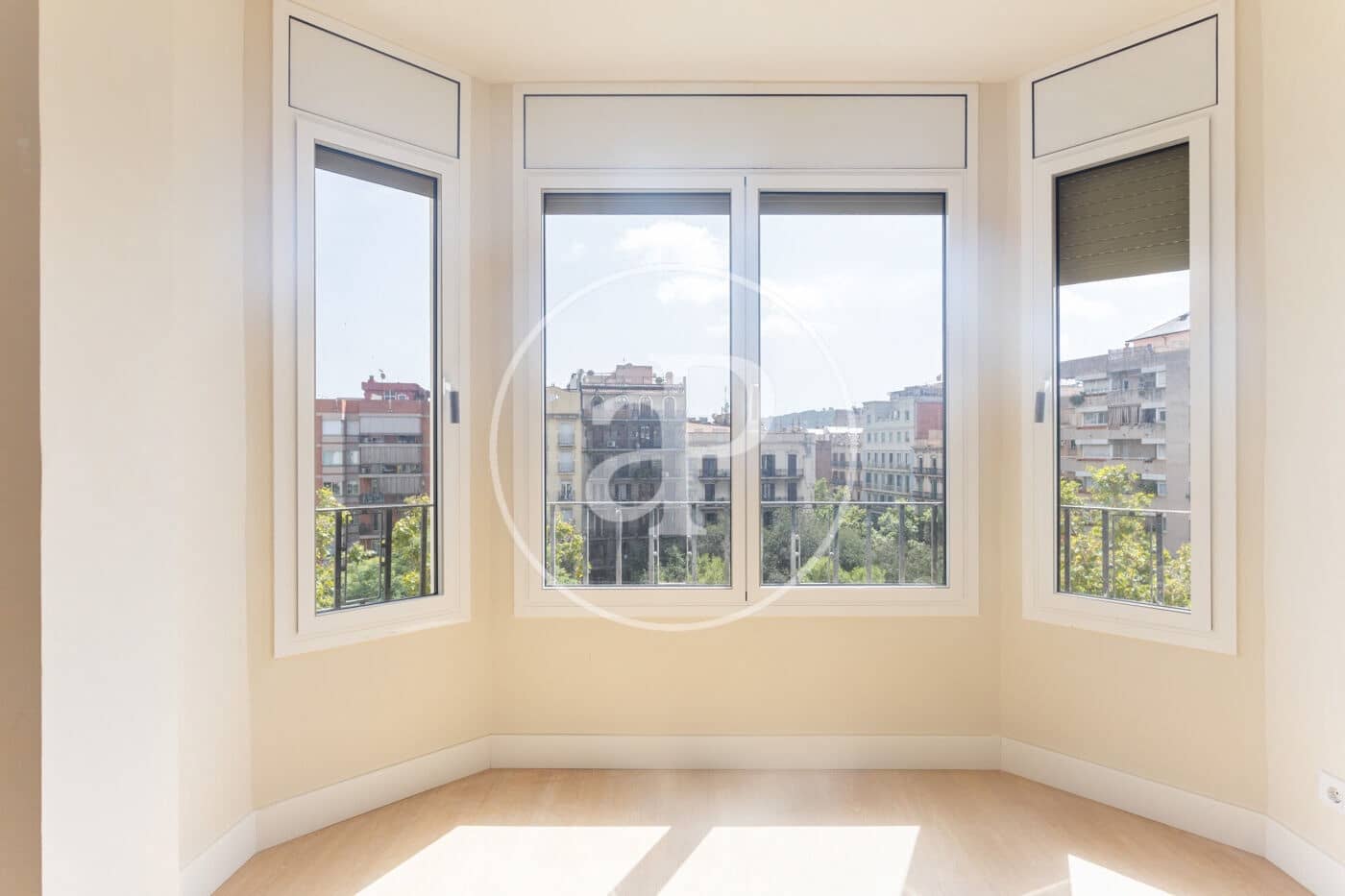 4 sypialnia Apartament do wynajęcia w Miasto Barcelona - 3 700 € (Ref: 10041154)