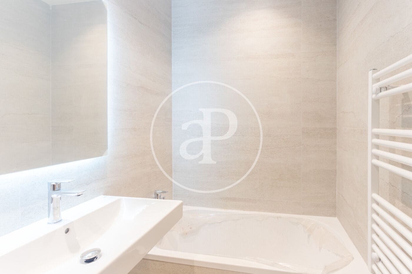 4 sypialnia Apartament do wynajęcia w Miasto Barcelona - 3 700 € (Ref: 10041154)