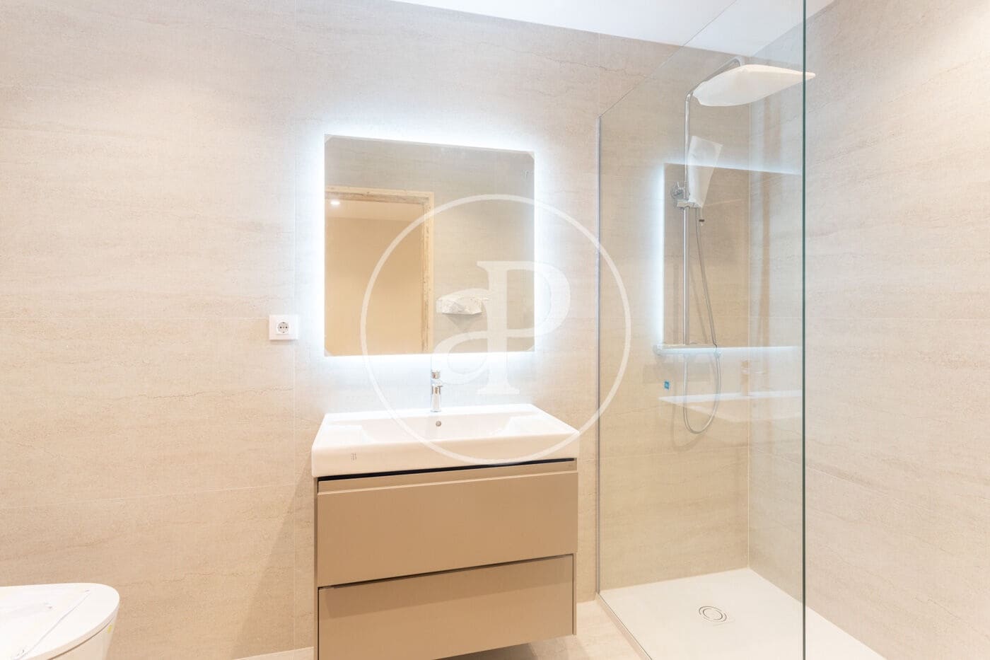 4 sypialnia Apartament do wynajęcia w Miasto Barcelona - 3 700 € (Ref: 10041154)