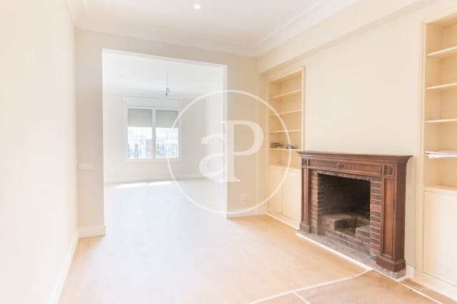 4 sypialnia Apartament do wynajęcia w La Nova Esquerra de L'Eixample, Miasto Barcelona - 3 700 € (Ref: 10041154)