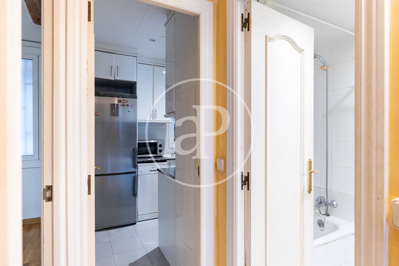 2 soveværelse Lejlighed til salg i Barcelona by - € 265.000 (Ref: 10047342)