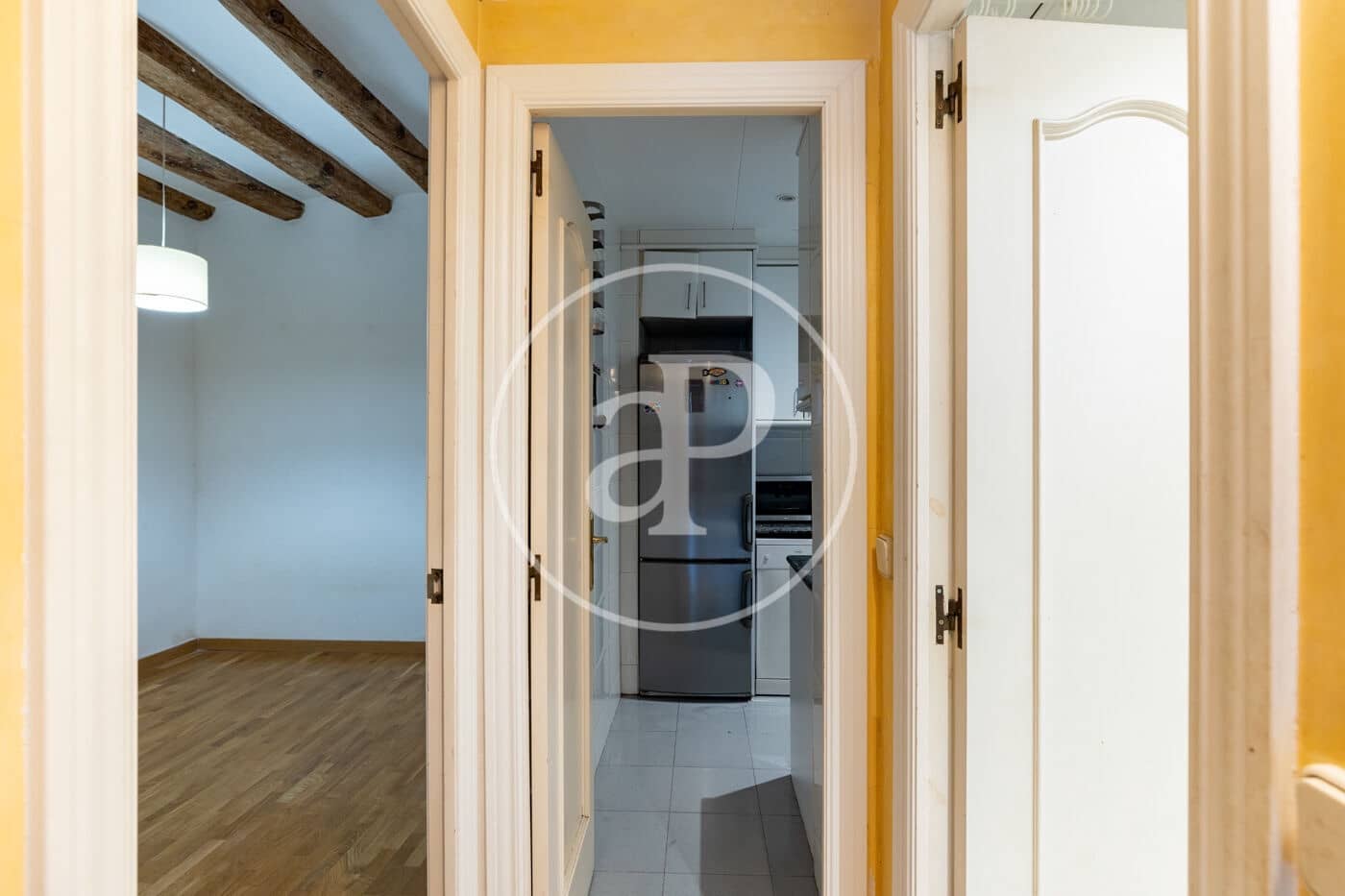 2 soveværelse Lejlighed til salg i Barcelona by - € 265.000 (Ref: 10047342)
