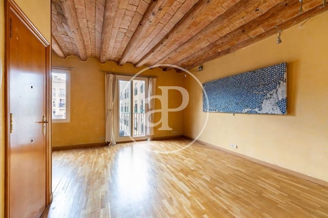 2 makuuhuone Huoneisto myytävänä paikassa El Raval, Barcelona kaupunki - 265 000 € (Ref: 10047342)