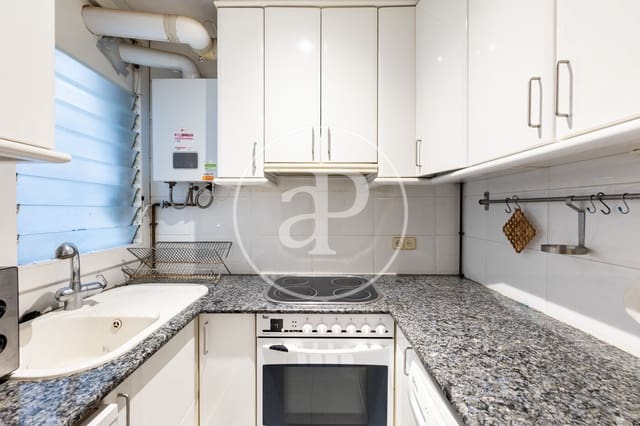 2 makuuhuone Huoneisto myytävänä paikassa El Raval, Barcelona kaupunki - 265 000 € (Ref: 10047342)