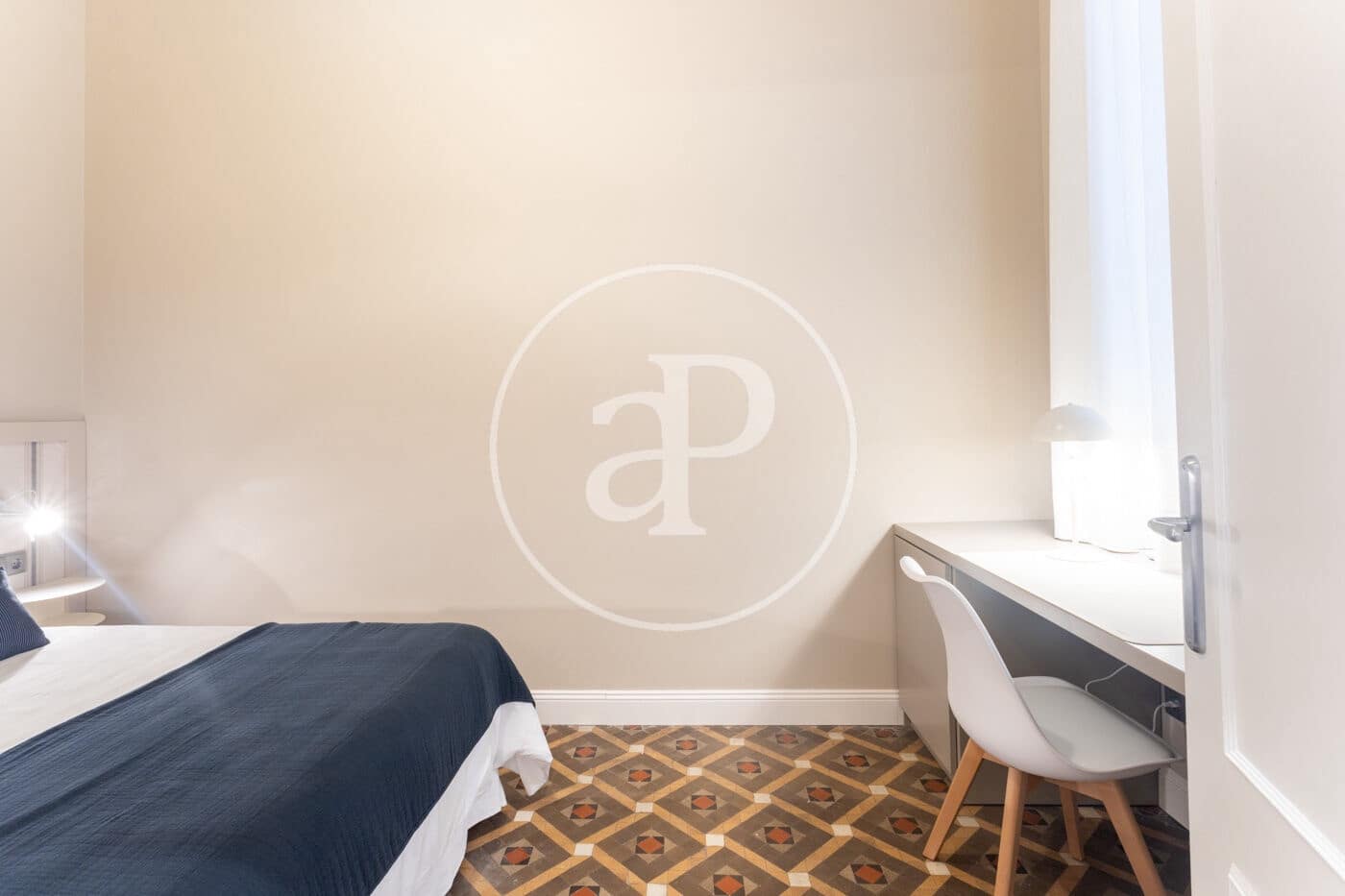 4 slaapkamer Appartement te huur in Barcelona stad - € 8.700 (Ref: 10049297)
