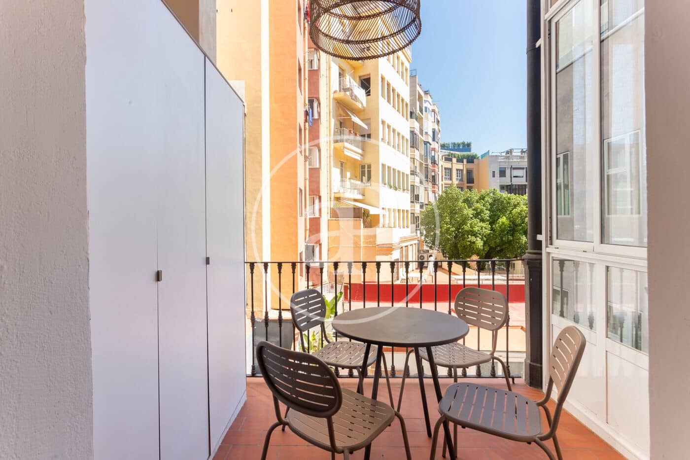 4 slaapkamer Appartement te huur in Barcelona stad - € 8.700 (Ref: 10049297)