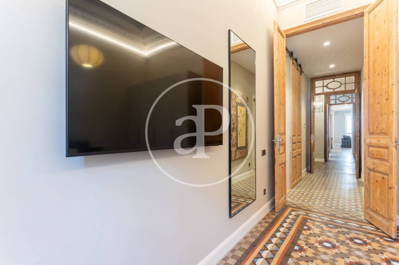 4 slaapkamer Appartement te huur in Barcelona stad - € 8.700 (Ref: 10049297)