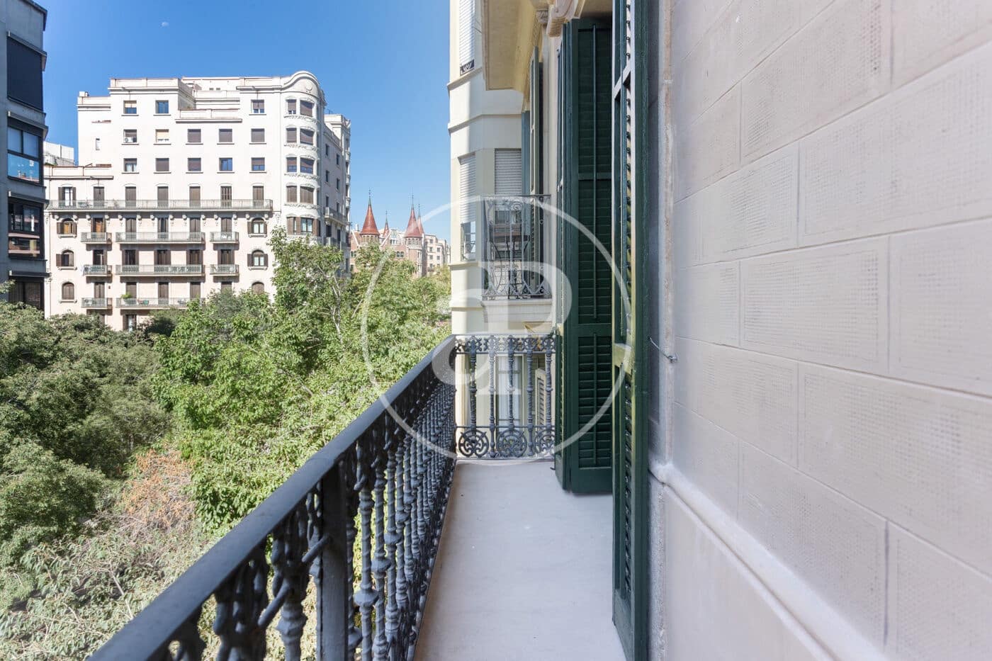 4 slaapkamer Appartement te huur in Barcelona stad - € 8.700 (Ref: 10049297)