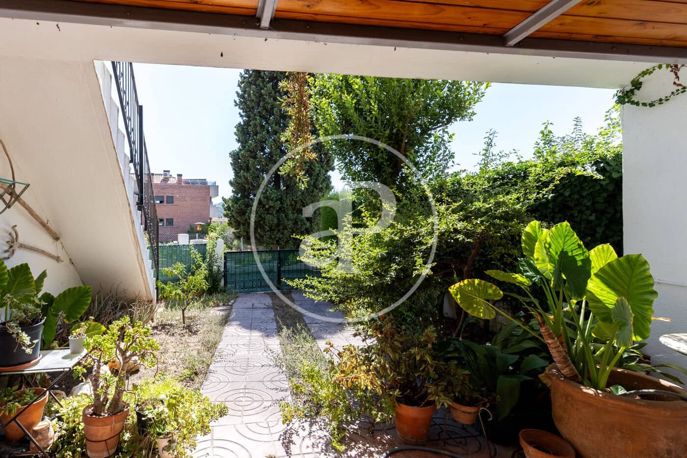 4 bedroom Villa for sale in Cerdanyola del Valles with garage - € 640,000 (Ref: 10049300)