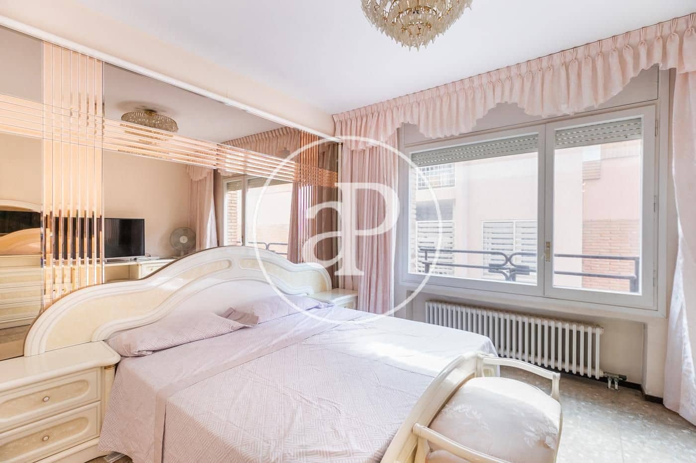 4 Zimmer Apartment zu vermieten in Barcelona Stadt mit Garage - 3.850 € (Ref: 10049301)