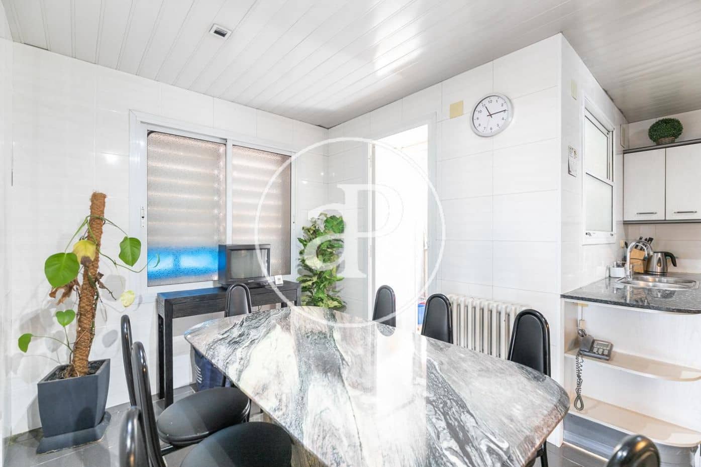 4 Zimmer Apartment zu vermieten in Barcelona Stadt mit Garage - 3.850 € (Ref: 10049301)