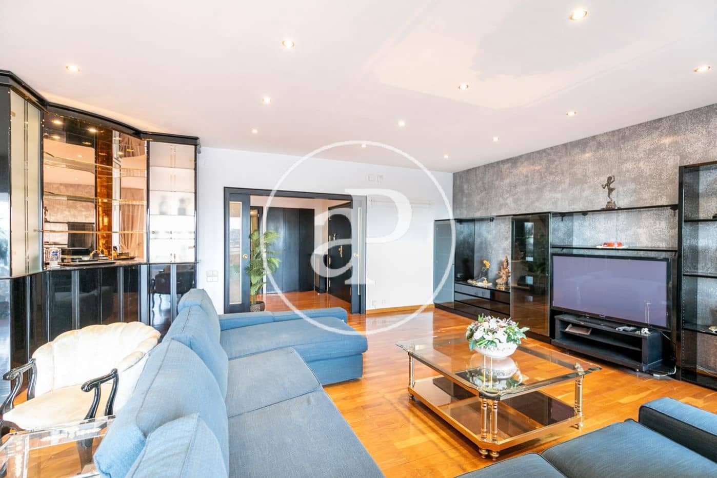 4 Zimmer Apartment zu vermieten in Barcelona Stadt mit Garage - 3.850 € (Ref: 10049301)