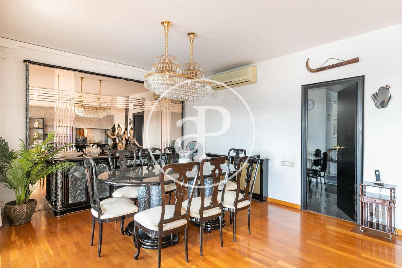 4 Zimmer Apartment zu vermieten in Barcelona Stadt mit Garage - 3.850 € (Ref: 10049301)