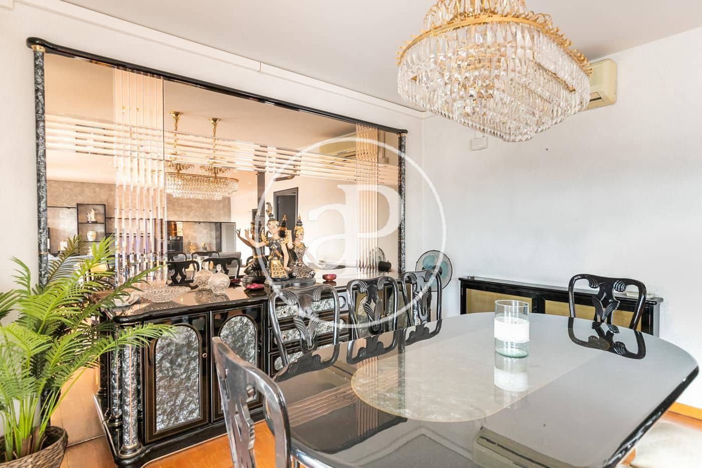 4 Zimmer Apartment zu vermieten in Barcelona Stadt mit Garage - 3.850 € (Ref: 10049301)