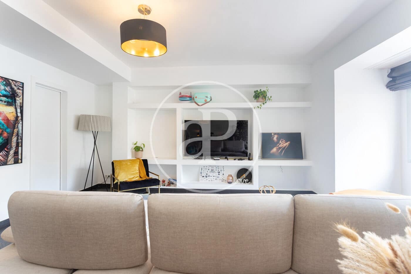 3 soverom Leilighet til leie i Barcelona by med garasje - € 4 480 (Ref: 10055308)