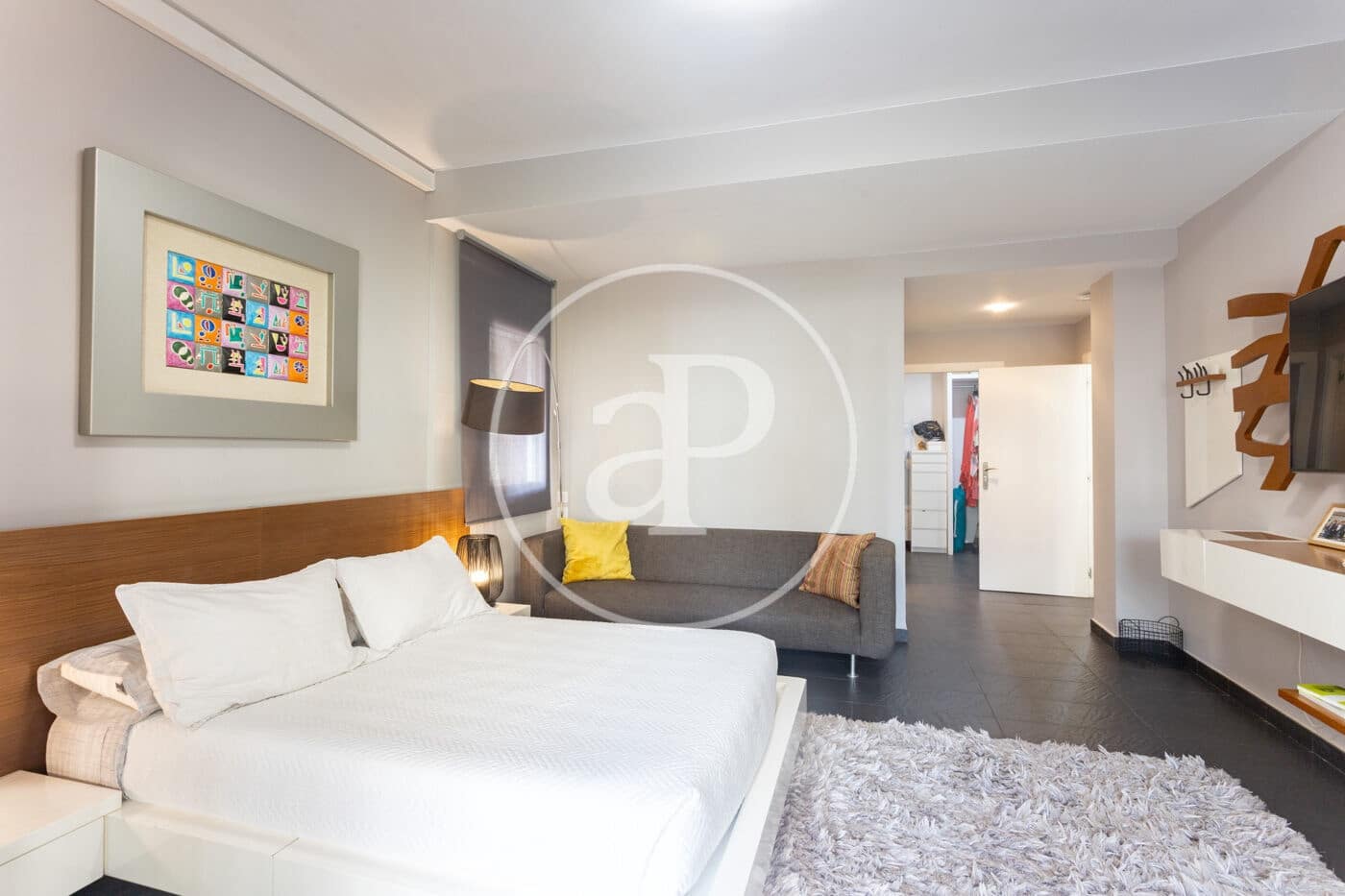3 soverom Leilighet til leie i Barcelona by med garasje - € 4 480 (Ref: 10055308)