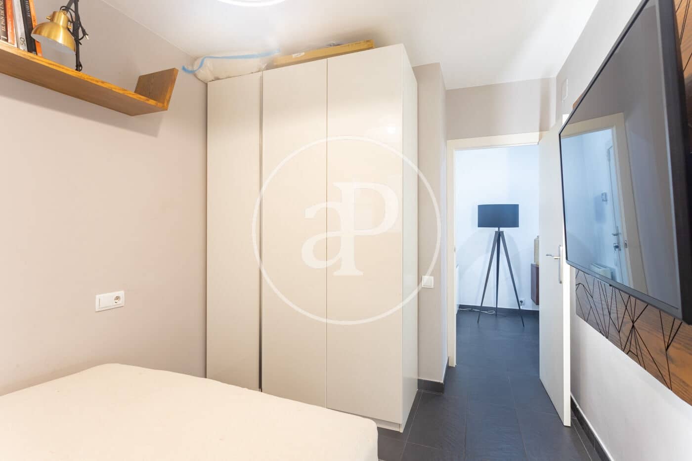 3 soverom Leilighet til leie i Barcelona by med garasje - € 4 480 (Ref: 10055308)