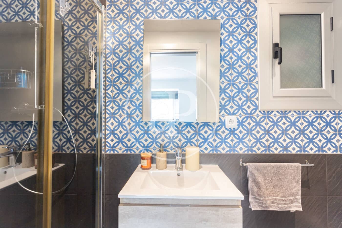 3 soverom Leilighet til leie i Barcelona by med garasje - € 4 480 (Ref: 10055308)