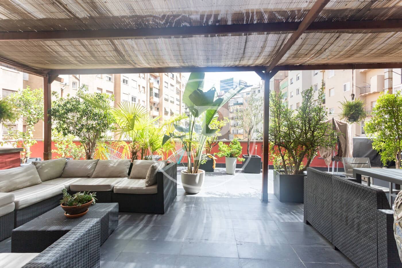 3 soverom Leilighet til leie i Barcelona by med garasje - € 4 480 (Ref: 10055308)